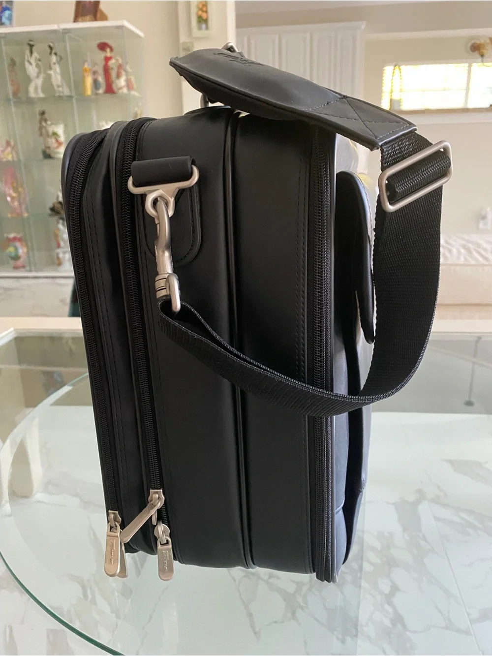 Targus Black Men’s Briefcase - Sleek Professional Laptop Bag